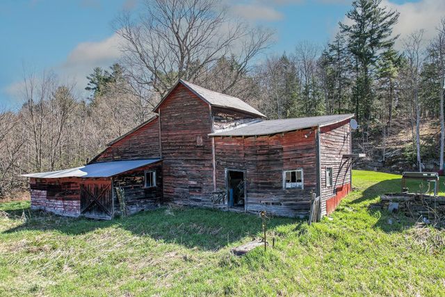 416 Upper Road, Poultney, VT 05764
