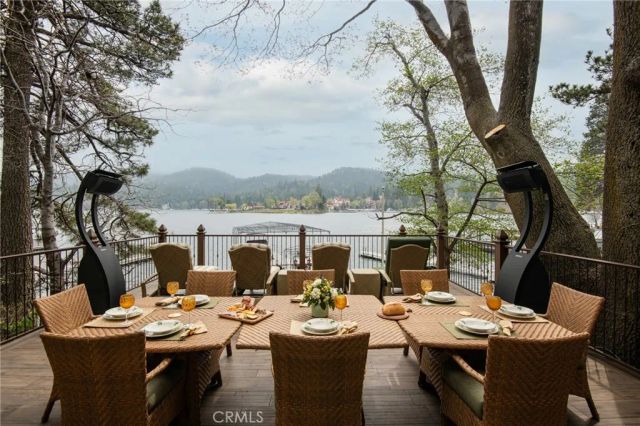 28089 Point Hamiltair, Lake Arrowhead, CA 92352