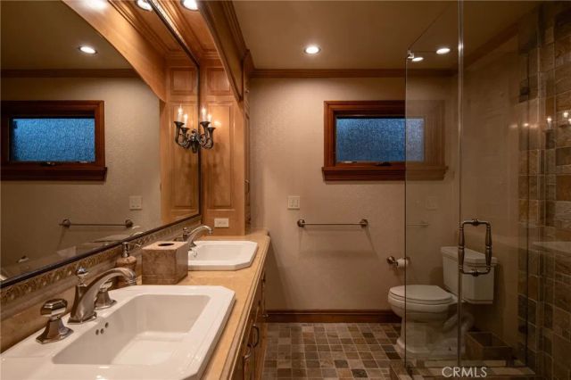 28089 Point Hamiltair, Lake Arrowhead, CA 92352