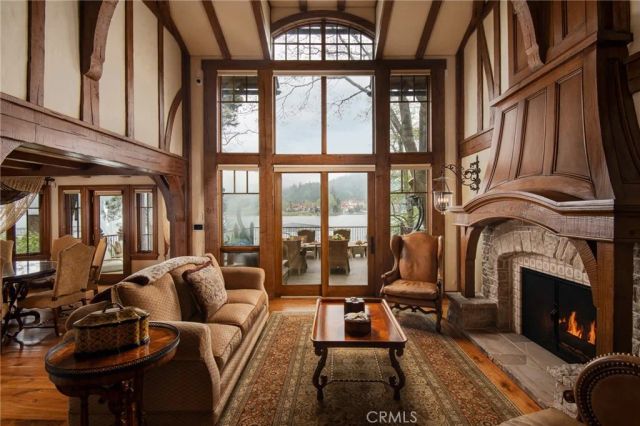 28089 Point Hamiltair, Lake Arrowhead, CA 92352