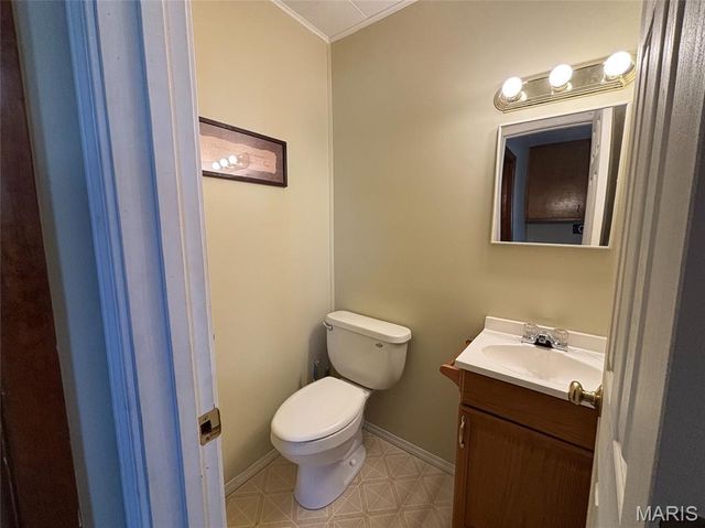 710 N Maple Street, Vandalia, MO 63382