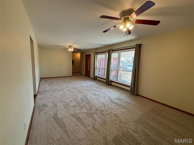 710 N Maple Street, Vandalia, MO 63382