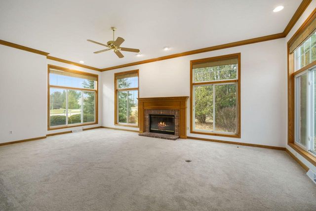 N69W28650 Beverly LANE, Hartland, WI 53029