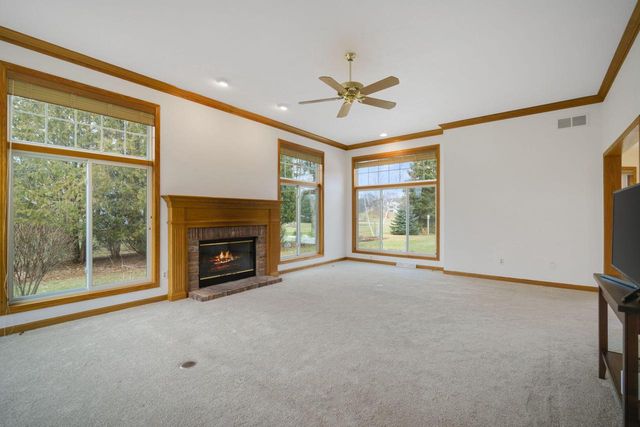N69W28650 Beverly LANE, Hartland, WI 53029
