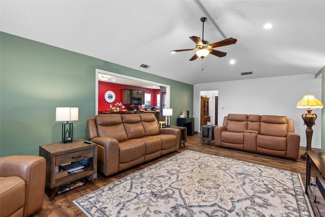 1551 County Road 3327, Greenville, TX 75402