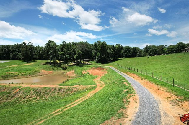 4 Hughes Road, SE, Cleveland, TN 37323
