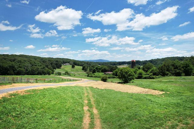 4 Hughes Road, SE, Cleveland, TN 37323