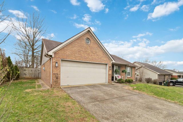 218 Chestnut Lane, Versailles, KY 40383