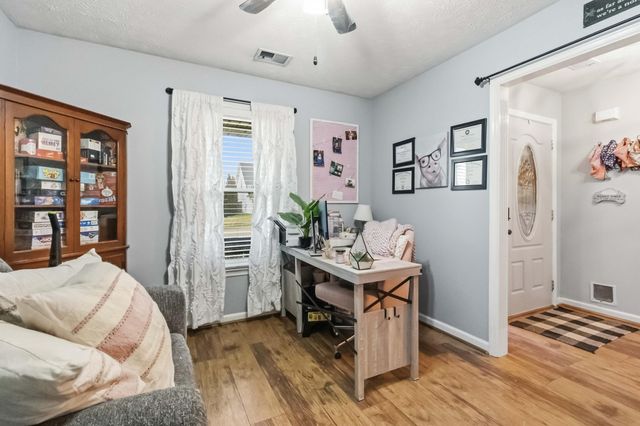 218 Chestnut Lane, Versailles, KY 40383