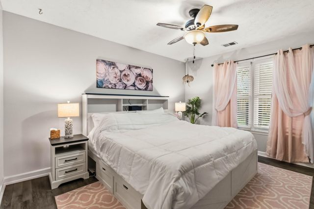 218 Chestnut Lane, Versailles, KY 40383