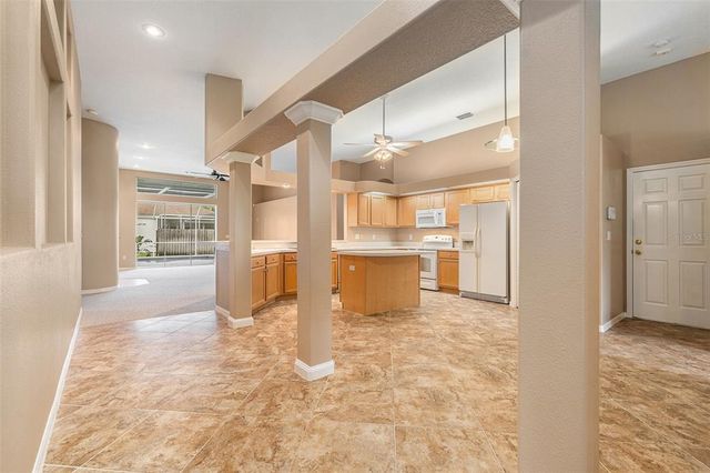 10019 OXFORD CHAPEL DRIVE, Tampa, FL 33647