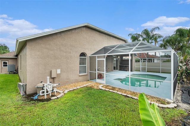 10019 OXFORD CHAPEL DRIVE, Tampa, FL 33647