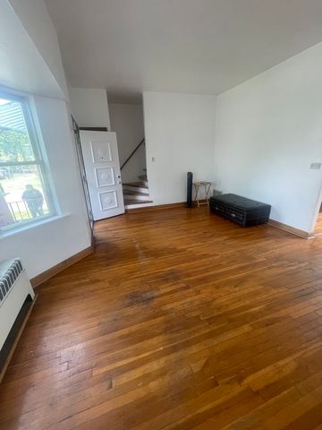 9601 S Perry Avenue, Chicago, IL 60628