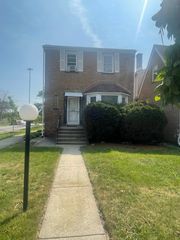 9601 S Perry Avenue, Chicago, IL 60628