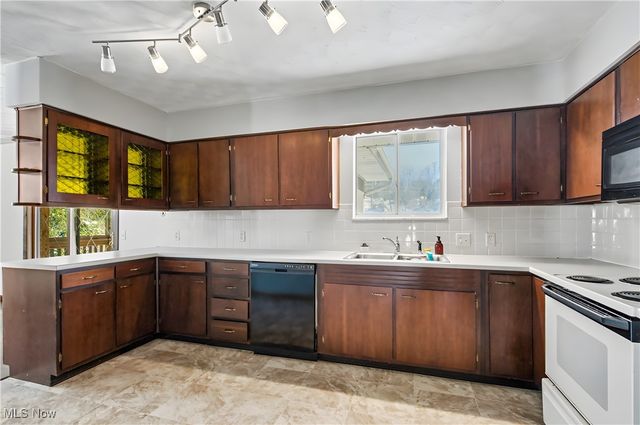 200 Brentwood Street, Marietta, OH 45750