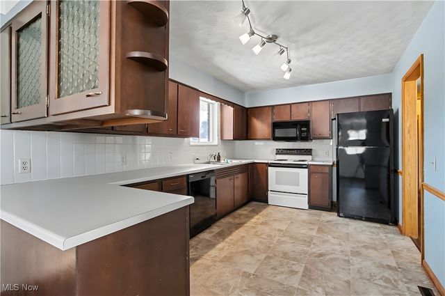 200 Brentwood Street, Marietta, OH 45750