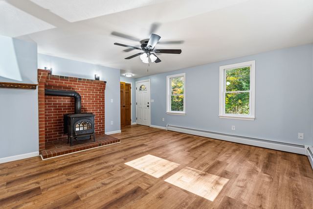 36 Davis Boulevard, Rochester, NH 03868