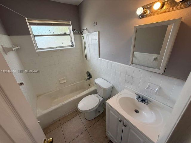 1646 NW 2nd St 6, Miami, FL 33125
