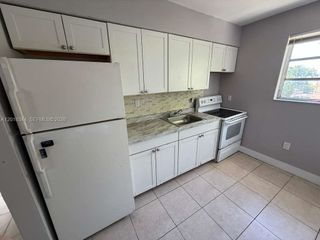 1646 NW 2nd St 6, Miami, FL 33125