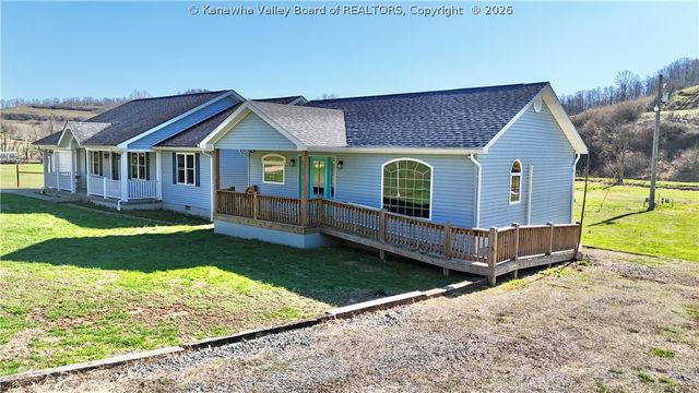 3395 Servia Elmira Road, Duck, WV 25063