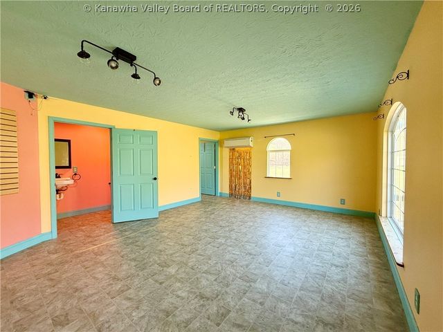 3395 Servia Elmira Road, Duck, WV 25063