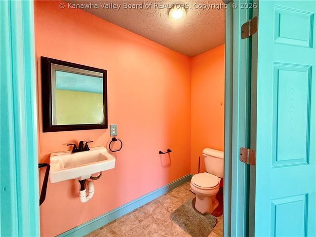 3395 Servia Elmira Road, Duck, WV 25063
