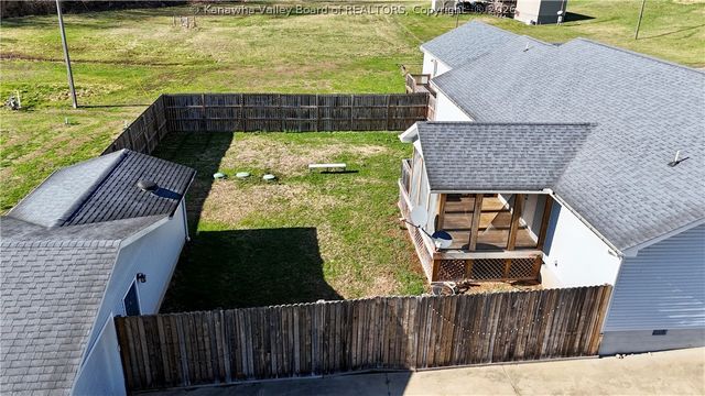 3395 Servia Elmira Road, Duck, WV 25063