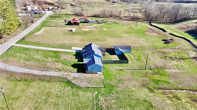 3395 Servia Elmira Road, Duck, WV 25063