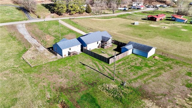 3395 Servia Elmira Road, Duck, WV 25063