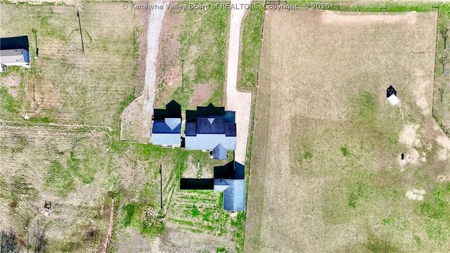 3395 Servia Elmira Road, Duck, WV 25063