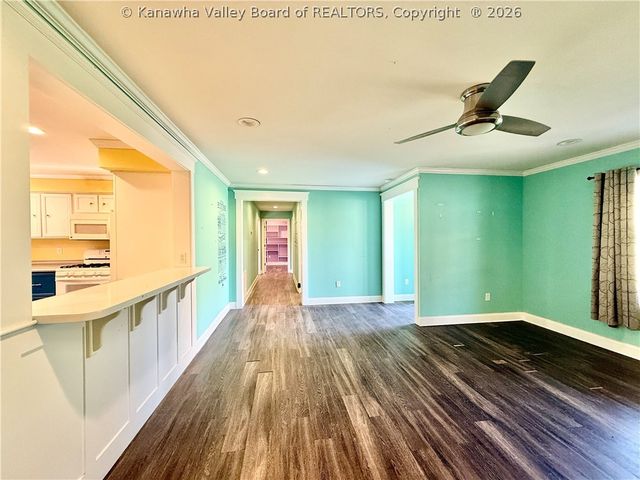 3395 Servia Elmira Road, Duck, WV 25063