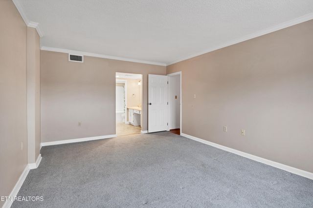 411 Regal Tower 411, Maryville, TN 37804