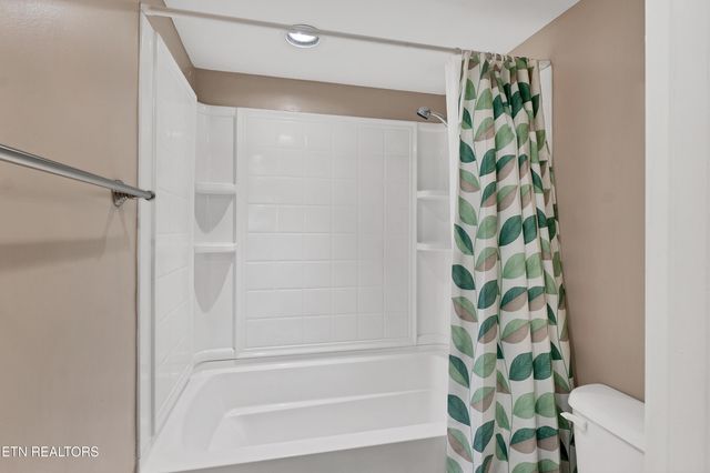 411 Regal Tower 411, Maryville, TN 37804