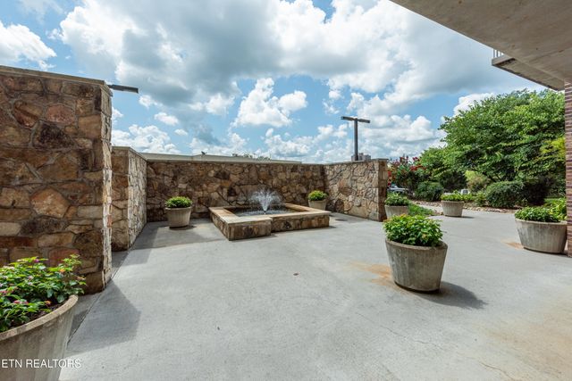 411 Regal Tower 411, Maryville, TN 37804