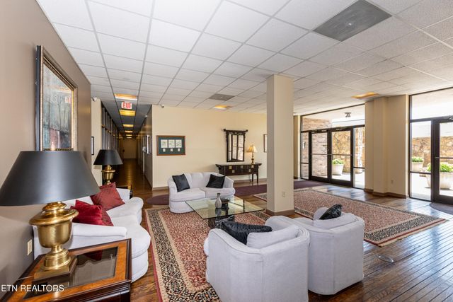 411 Regal Tower 411, Maryville, TN 37804