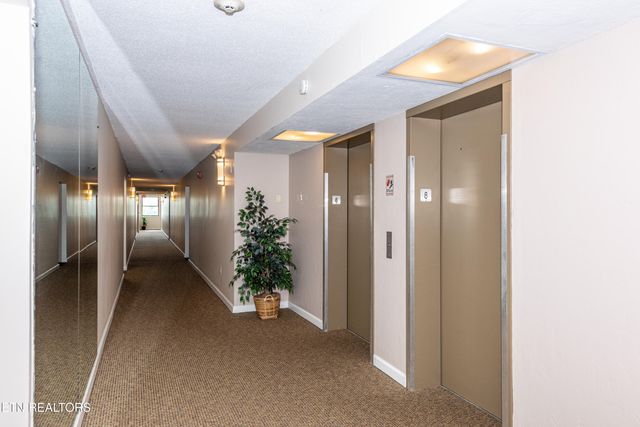 411 Regal Tower 411, Maryville, TN 37804