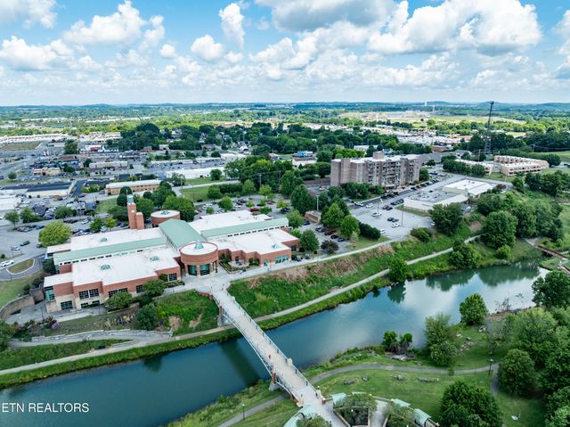 411 Regal Tower 411, Maryville, TN 37804