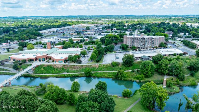 411 Regal Tower 411, Maryville, TN 37804