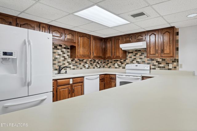 411 Regal Tower 411, Maryville, TN 37804