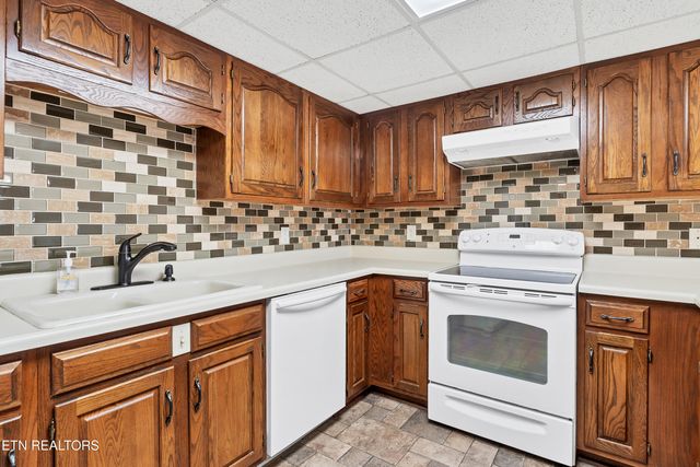 411 Regal Tower 411, Maryville, TN 37804