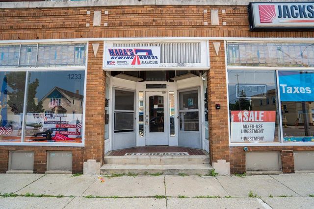 1233 Milwaukee AVENUE, South Milwaukee, WI 53172