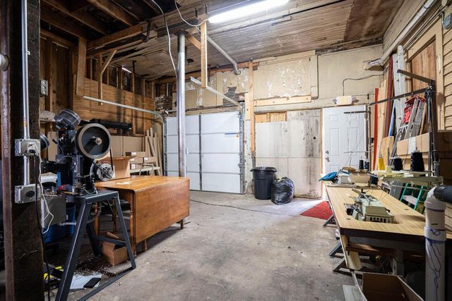 1233 Milwaukee AVENUE, South Milwaukee, WI 53172
