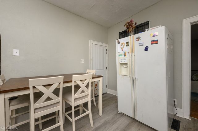 204 S Main Street, Tuscarawas, OH 44682