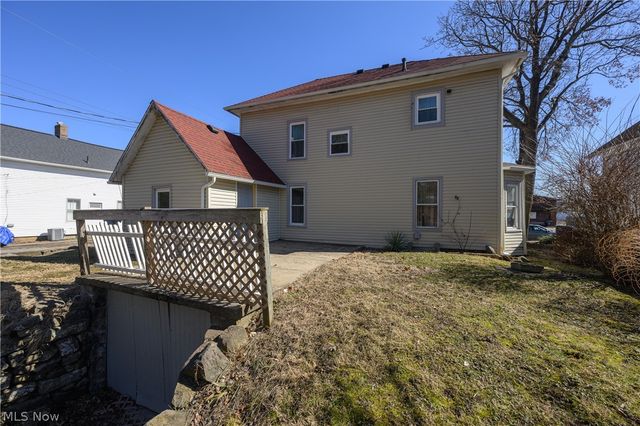 204 S Main Street, Tuscarawas, OH 44682