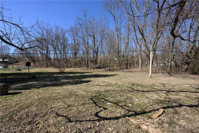 204 S Main Street, Tuscarawas, OH 44682