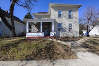 204 S Main Street, Tuscarawas, OH 44682