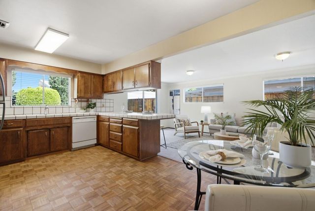 995 Melbourne Boulevard, San Jose, CA 95116