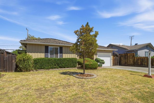 995 Melbourne Boulevard, San Jose, CA 95116