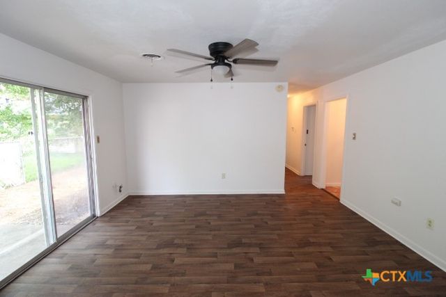 502 S 9th Street, Copperas Cove, TX 76522