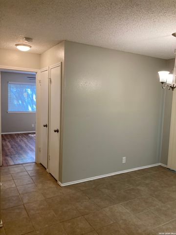 12228 Ridge Crown, San Antonio, TX 78247